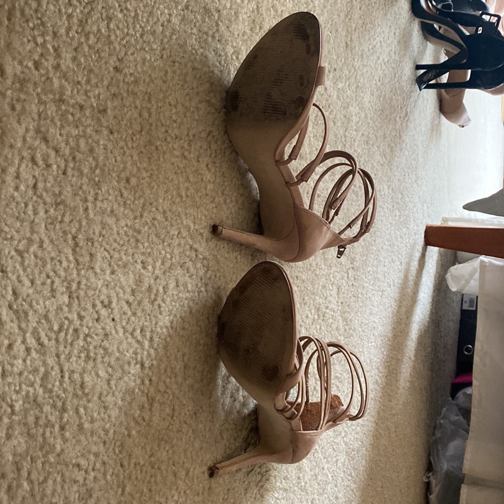 Steve Madden Nude Strappy Heels Size 8 - Picture 6 of 6